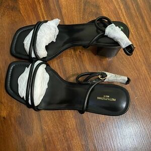 PrettyLittleThing NWT Black PU Wide Fit Square Toe  Block Heeled Sandals Size 7